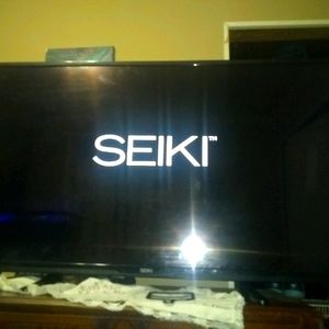 Seiki 55 inch flat screen smart tv muse